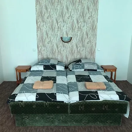 Korona Panzio 3*
